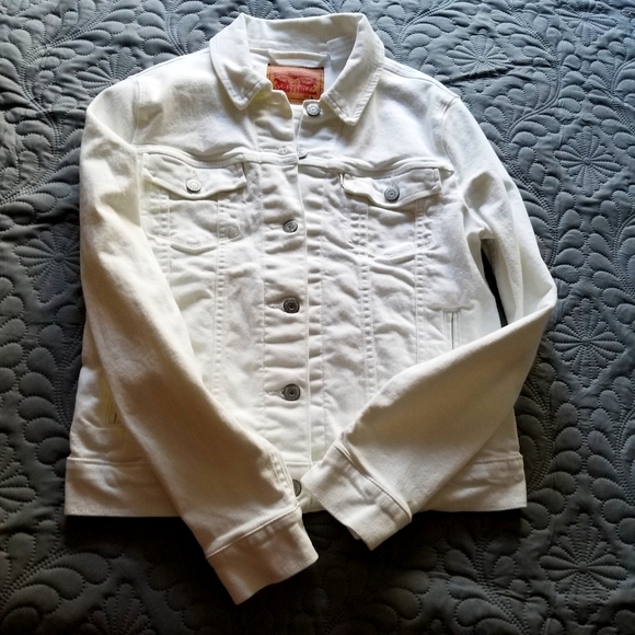 Levi's Jackets & Blazers - Levi Jacket Size M